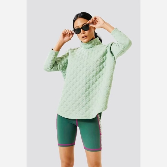 Tuckernuck Sport English Ivy Quilted Funnel Neck Pullover in Green size XS/S - Picture 2 of 8